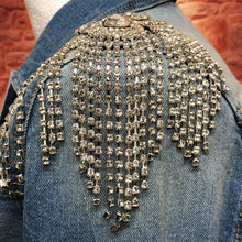 Load image into Gallery viewer, Epaulets Handmade  Studs Diamond Shoulder Pad Decoration
