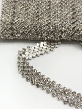 Load image into Gallery viewer, Diamond Rhinestone  Hand Sew Chain Trimming
