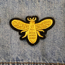 Load image into Gallery viewer, Gold Bumble Bee Patch Iron on patch 6cm x 4cm 4 Piece Set
